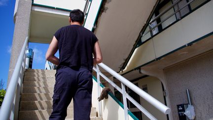 Le groupe SOS Solidarités, qui gère des centres d’accueil pour demandeurs d’asile, porte plainte contre un site recensant les centres d’accueil