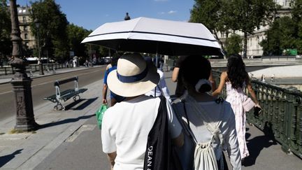 Vague de chaleur : l’Etat active le numéro vert Canicule Info Service, 26 départements en vigilance orange