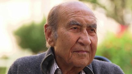 « A partir du moment où on vous interdit de vivre sous votre nom, vous devenez automatiquement résistant », témoigne Jean Samuel, dernier survivant français du camp de Dachau