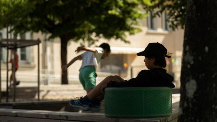« On arrose les enfants » : face à la canicule, les « bricoles » des chefs d’établissements scolaires pour faire baisser la température des classes