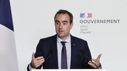 Le Premier ministre Sébastien Lecornu annonce une heure hebdomadaire d’enseignement à l’intelligence artificielle en seconde, dès la rentrée 2027
