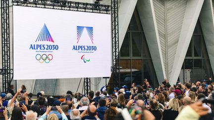 Val d’Isère préféré à Méribel, trois pôles pour les Paralympiques… La carte des sites enfin arrêtée pour les Jeux d’hiver 2030