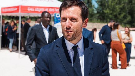 « On fait face à un épisode qui est particulièrement intense et particulièrement précoce », déclare le ministre chargé de la Transition écologique