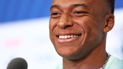 Coupe du monde : « Je vais essayer de donner la meilleure image de mon pays », s&rsquo;engage Kylian Mbappé à la veille de France-Irak
