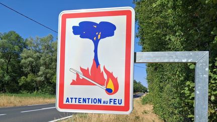 Feux de forêts : 35 départements du centre, de l&rsquo;ouest et du sud du pays en risque élevé