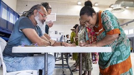 En Nouvelle-Calédonie, les loyalistes gagnent du terrain aux élections provinciales, mais n&rsquo;atteignent pas la majorité au Congrès
