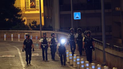 Explosion d’un colis piégé à Monaco : les enquêteurs recherchent activement le suspect