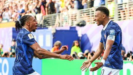« Le cyclone français », la « masterclass de Mbappé », « un spectacle de haut vol »… La presse étrangère encense la prestation des Bleus contre la Suède en seizièmes de finale de la Coupe du monde