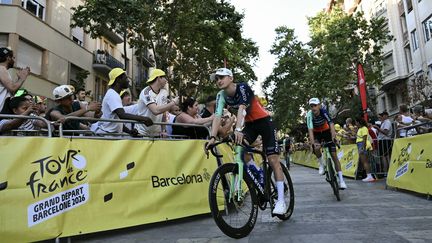 « C’est un immense talent, mais il n’a que 19 ans » : comment le monde du cyclisme perçoit les débuts du phénomène Paul Seixas sur le Tour de France