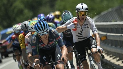 Tour de France 2026 : une grosse échappée à l&rsquo;avant avec cinq Français, dans une troisième étape entre Granollers et Les Angles perturbée par les incendies