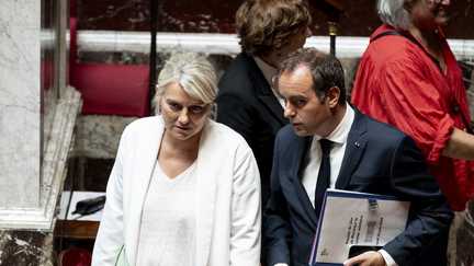 Pourquoi la loi sur l’aide à mourir n’entrera pas en application avant « début 2027 »
