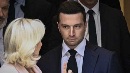 « Il va accepter sans problème la décision de Marine Le Pen » : comment Jordan Bardella et la candidate du RN vont-ils faire campagne en binôme en 2027 ?