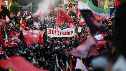 Nouvel échange de frappes massives entre l’Iran et les Etats-Unis avant l’inhumation du guide suprême Ali Khamenei