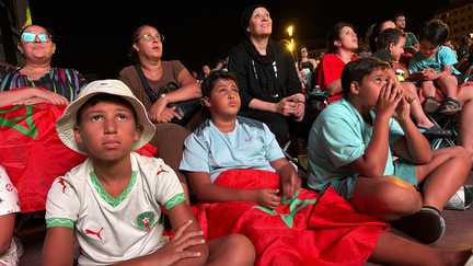 « Pourquoi on ne bat jamais la France ? » : à Bondy, un mélange de fierté et de tristesse après l&rsquo;élimination du Maroc en Coupe du monde