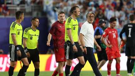 Coupe du monde 2026 : « L’arbitrage a détruit notre match », déplore le sélectionneur de la Suisse, après la défaite des Helvètes contre l’Argentine