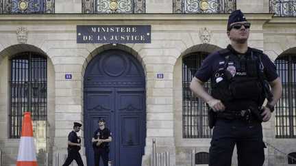 « On est venu vider un tonneau trop plein » : quel bilan pour le réexamen des plaintes pour violences sexuelles sur mineurs lancé après l&rsquo;affaire Lyhanna ?