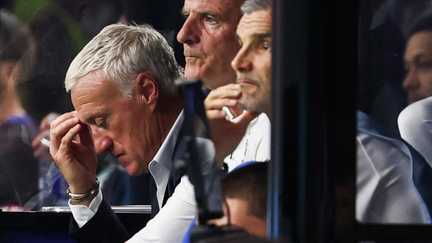 « Je ne veux pas passer pour une pleureuse, mais… » : pourquoi Didier Deschamps s&rsquo;en est-il pris à l&rsquo;arbitre après la demi-finale de Coupe du monde perdue contre l&rsquo;Espagne ?