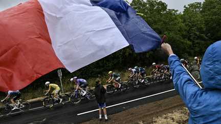 « Ce n’était pas un match super agréable à regarder » : la déception des coureurs tricolores du Tour de France après la défaite des Français contre les Espagnols