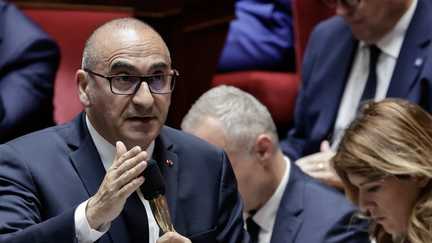 La polémique monte sur les Canadair, le ministre de l&rsquo;Intérieur défend une flotte « parmi les plus performantes d&rsquo;Europe »