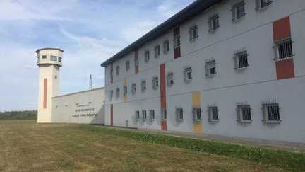 La justice ordonne au garde des Sceaux de « mettre un terme aux comportements contraires à la déontologie commis par certains agents » de la prison de Condé-sur-Sarthe