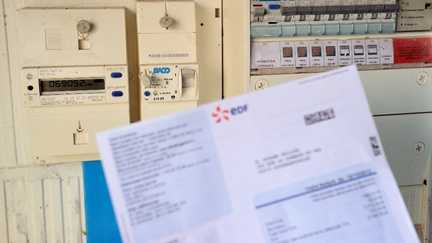 Trois questions sur le « tarif agent », avantage dont bénéficient les salariés d&rsquo;EDF, et que la Cour des comptes veut raboter