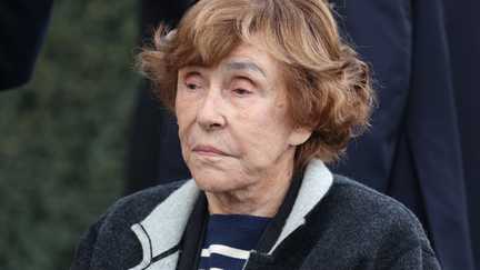 Edith Cresson a conservé sa voiture avec chauffeur malgré la fin des avantages à vie pour les anciens Premier ministre