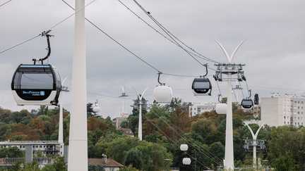 « Amazing ! » : le téléphérique de Créteil, succès inattendu auprès des touristes étrangers
