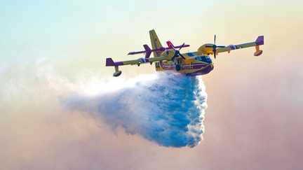 L&rsquo;incendie qui s&rsquo;est déclaré à Taradeau « a sauté » en direction des Arcs, annonce le préfet du Var