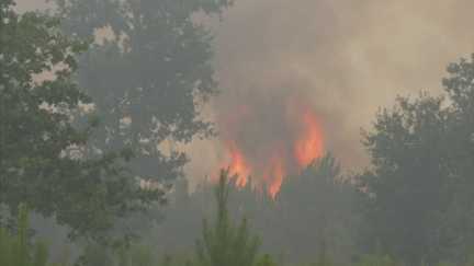 Les flammes ne sont plus qu’à 15 km de Bordeaux