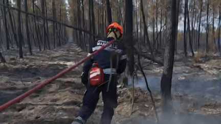Journée à haut risque sur le front de l&rsquo;incendie en Gironde, où une canicule s&rsquo;installe