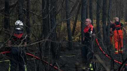 « J&rsquo;ai vu quelqu&rsquo;un jeter quelque chose et ça s&rsquo;est embrasé » : les habitants et les autorités sur le qui-vive face aux incendiaires
