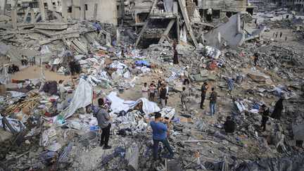 Ce que l&rsquo;on sait de l&rsquo;accord sur le désarmement du Hamas et le retrait des troupes israéliennes
