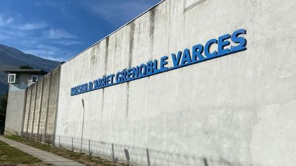 « Mérite-t-on d&rsquo;être traités comme des chiens ? » : un détenu de la « pire prison de France » raconte son quotidien