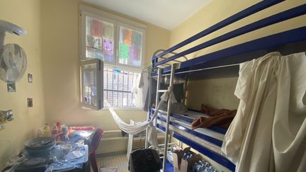 Réguler les places, aménager les peines…La contrôleure générale des prisons formule trois recommandations pour les prisons de Fresnes et Grenoble