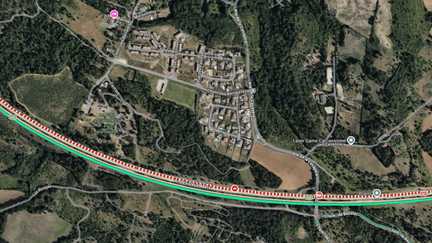 Un incendie « particulièrement complexe » s&rsquo;est déclaré dans l&rsquo;Aude à hauteur de Carcassonne, en bordure de l&rsquo;A61