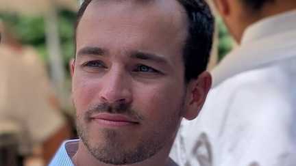 Visé par une plainte pour viol, le maire de Concarneau doit « se mettre provisoirement en retrait de ses fonctions », estime l&rsquo;opposition