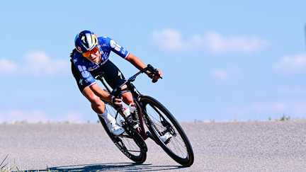« Introvertie », « explosive sur le vélo », « hors du commun »… Qui est Célia Géry, la nouvelle pépite du cyclisme tricolore qui découvre le Tour de France femmes ?