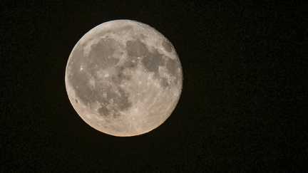 L&rsquo;étage supérieur d&rsquo;une fusée de SpaceX va s&rsquo;écraser ce mercredi sur la Lune, et y laissera un cratère