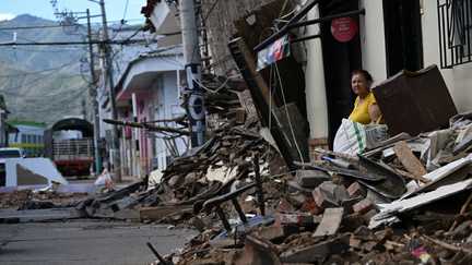 Au moins 216 morts en Colombie, le bilan du séisme revu à la baisse