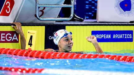 Triomphe français sur le 100 m dos, Mary-Ambre Moluh décroche l&rsquo;or et Pauline Mahieu le bronze aux championnats d&rsquo;Europe de natation