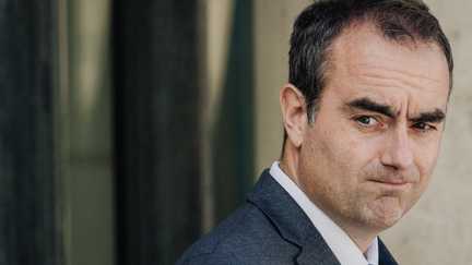 « Il n&rsquo;a pas bien géré la crise » : après les incendies en Gironde, Sébastien Lecornu sur place pour lancer sa mission « reconstruction » et répondre aux critiques