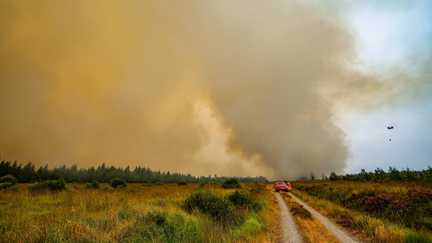 Une intervention « particulièrement complexe », des villages évacués, de la fumée jusqu&rsquo;en France… Ce que l&rsquo;on sait de l&rsquo;incendie historique qui ravage la Belgique