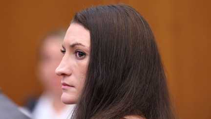 Aux Etats-Unis, le procès de Lindsay Clancy, jugée pour le meurtre de ses trois enfants, met en lumière la « psychose post-partum »