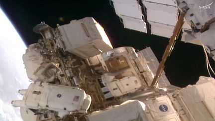 « Je suis dehors ! » : l&rsquo;astronaute française Sophie Adenot entre dans l&rsquo;Histoire en devenant la première Française à sortir dans l&rsquo;espace