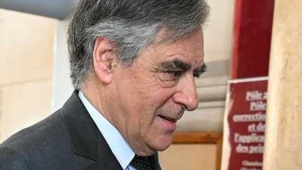 François Fillon suspendu de la Légion d&rsquo;honneur après sa condamnation pour emplois fictifs
