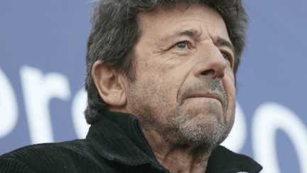 « Vraiment, je ne veux plus y aller » : une levée de boucliers contre la tournée de Patrick Bruel à l’automne
