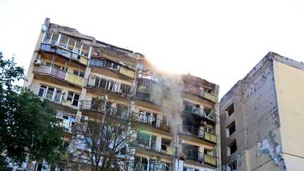 Au moins deux morts à la suite de frappes russes en Ukraine, la ville de Kiev touchée