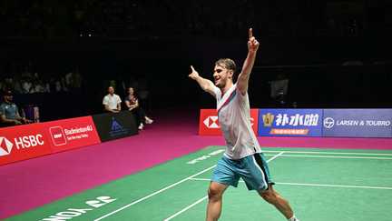 Alex Lanier devient champion du monde en simple et signe un nouvel exploit pour le badminton français