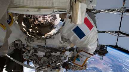 Nouvelle sortie dans l&rsquo;espace de Sophie Adenot : l&rsquo;astronaute française retourne hors de la Station spatiale internationale