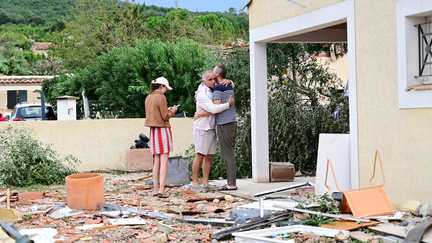 Maisons détruites, véhicules renversés… Les photos et vidéos de la tornade qui a ravagé Pomas, dans l’Aude